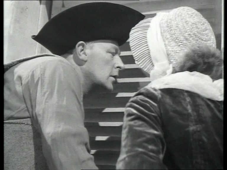 Peeping toms? Well, peeping Geo...